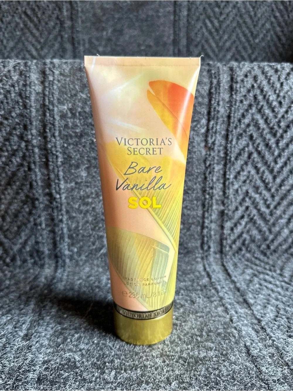Victoria’s Secret Bare Vanilla Sol Body Lotion